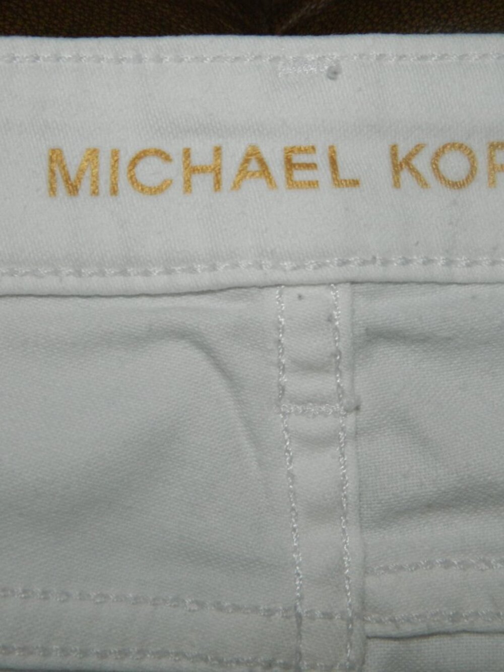 Michael Kors White Jean Cut Off Shorts Size 4 (L-17) - Picture 3 of 5